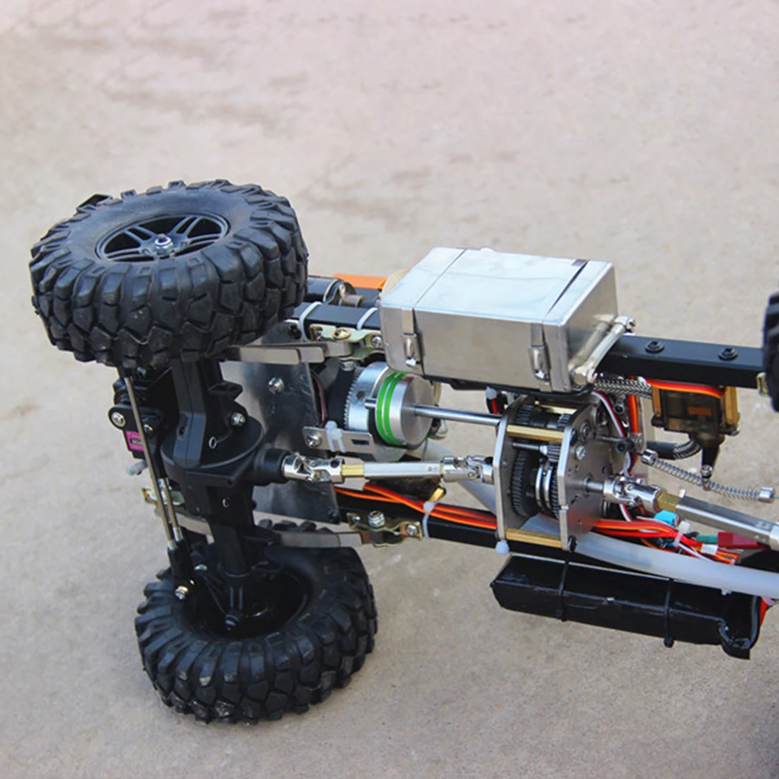 Новинка 1:10 модифицированный автомобиль на радиоуправлении с питанием от газа