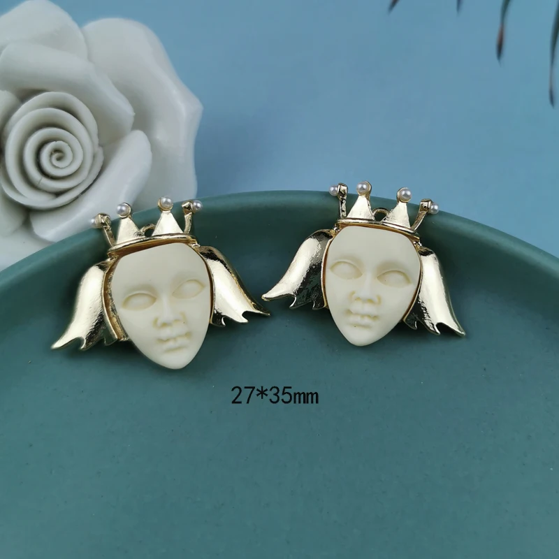 

JeQue 10pcs Beauty Lady Finding Jewelry Gold Color Crown Solid Face Alloy Charms Diy Necklace Pendants Earrings Necklace Crafts