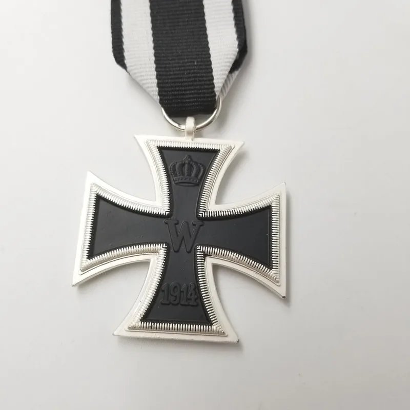 

Top quality WW2 EK2 1813 German iron cross medal Empire badge medals