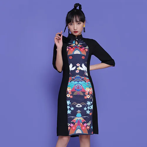 Чонсам с эрозионными костяшками для молодых девушек может носить модный