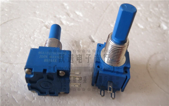 

Оригинальный Новый потенциометр 100% 95A1DC28EA0170 200K Длина ручки 22 мм отверстие 9,5 мм (переключатель)