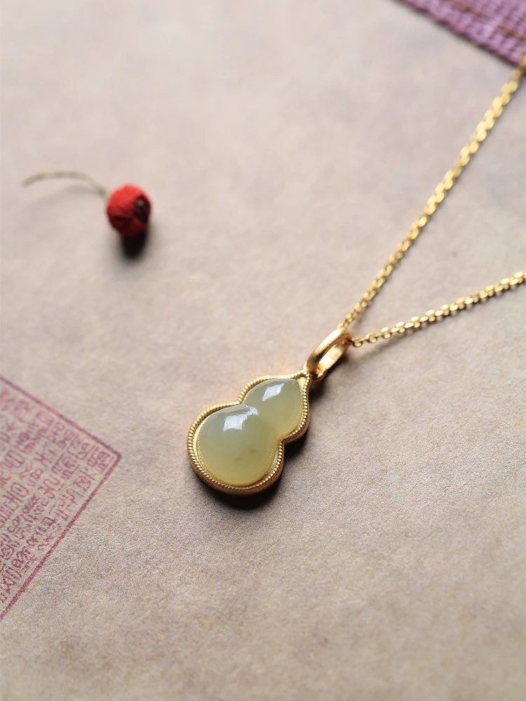 

Xiaoyinjiang Original Chinese Style Sterling Silver Ancient Gold Hetian Jade Gourd Enamel Pendant Retro Collarbone Necklace for
