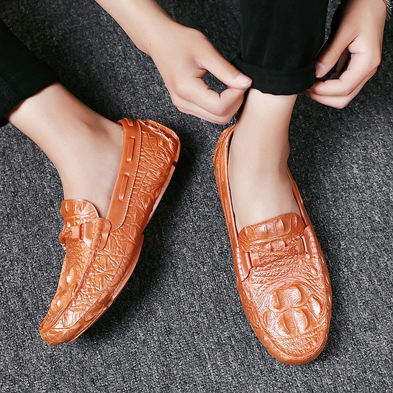 

2020 Summer Half Drag Peas Leather Mens Driving Shoes Men's Slipper Penny Loafers Men Moccasins Man Mules Tenis Masculino White