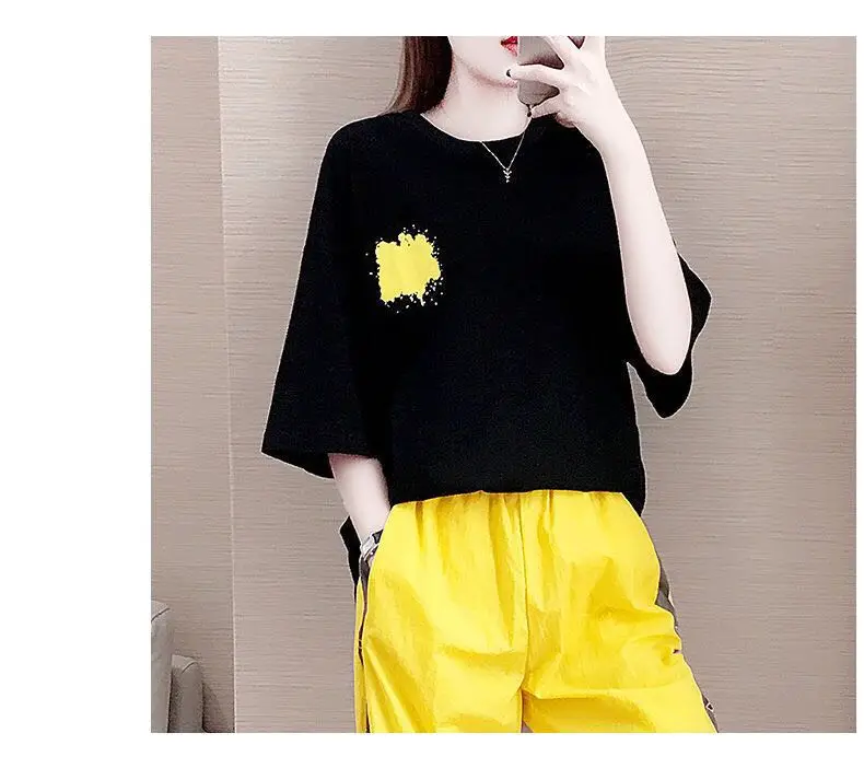 Повседневный летний спортивный комплект черная футболка + желтые штаны большие