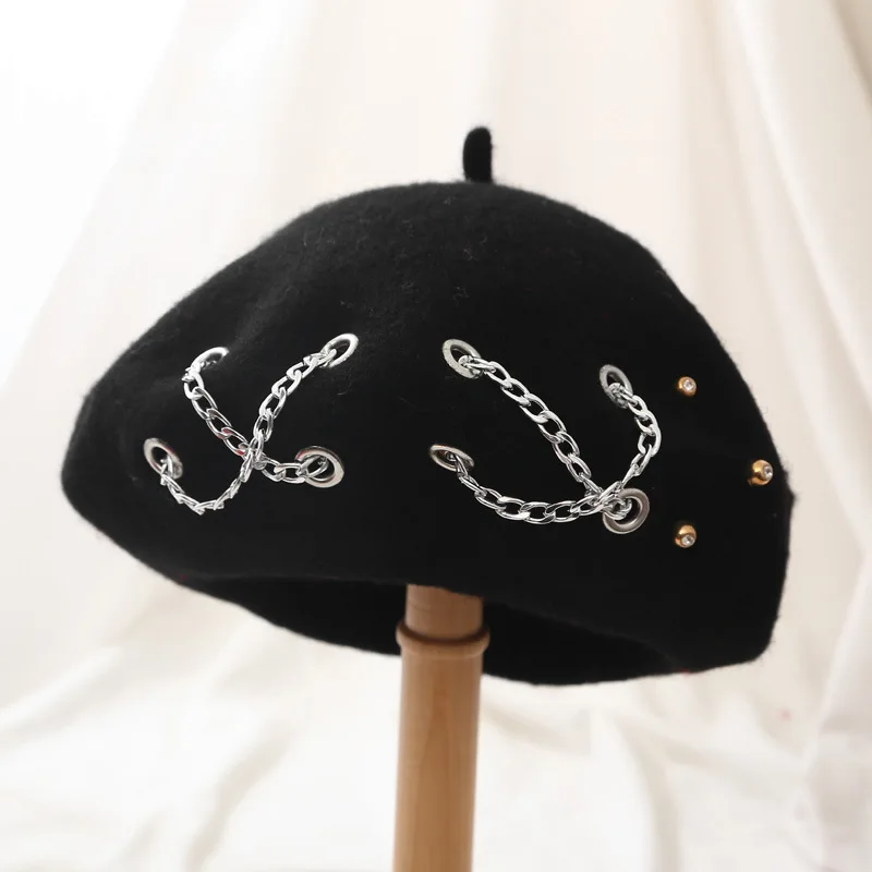 Женский теплый берет с цепочкой зимняя шапка-берет во французском стиле для