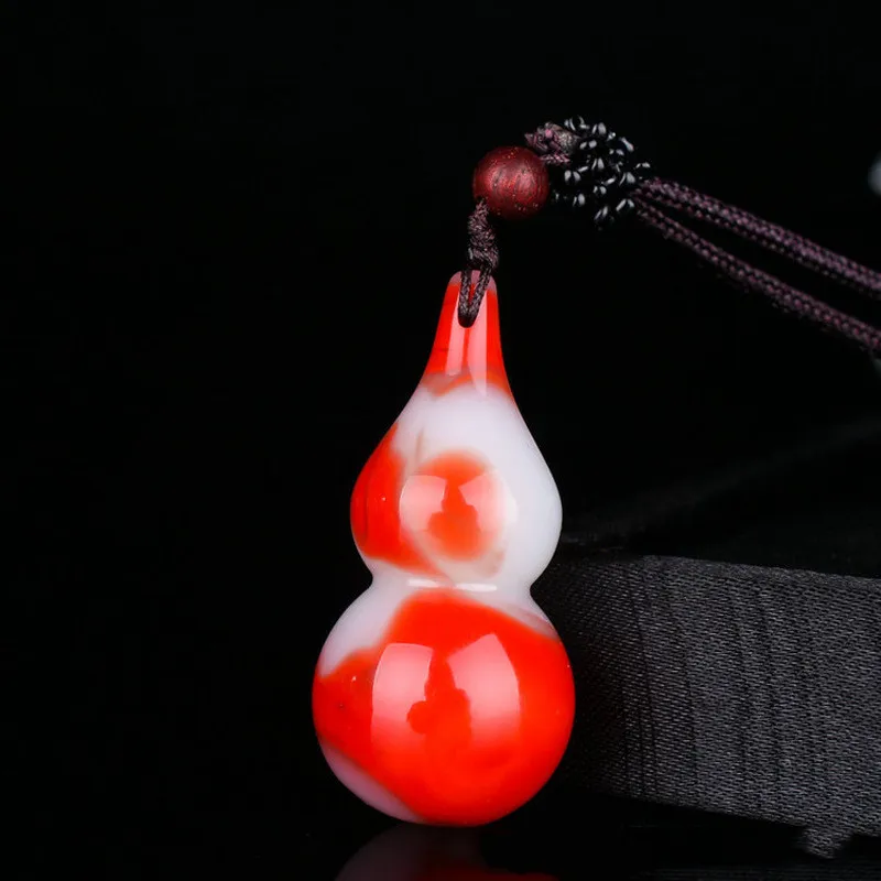 

Natural Chicken Blood Color Hand Carved Gourd Jade Pendant Fashion Boutique Jewelry Color Fortune Gourd Necklace