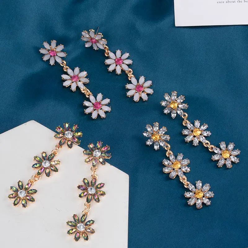 

New Europe Style Flower Romantic Earrings for Women Luxury Pendant Long Style Jewelry Fashion Dangle Party Earrings Wholaesale