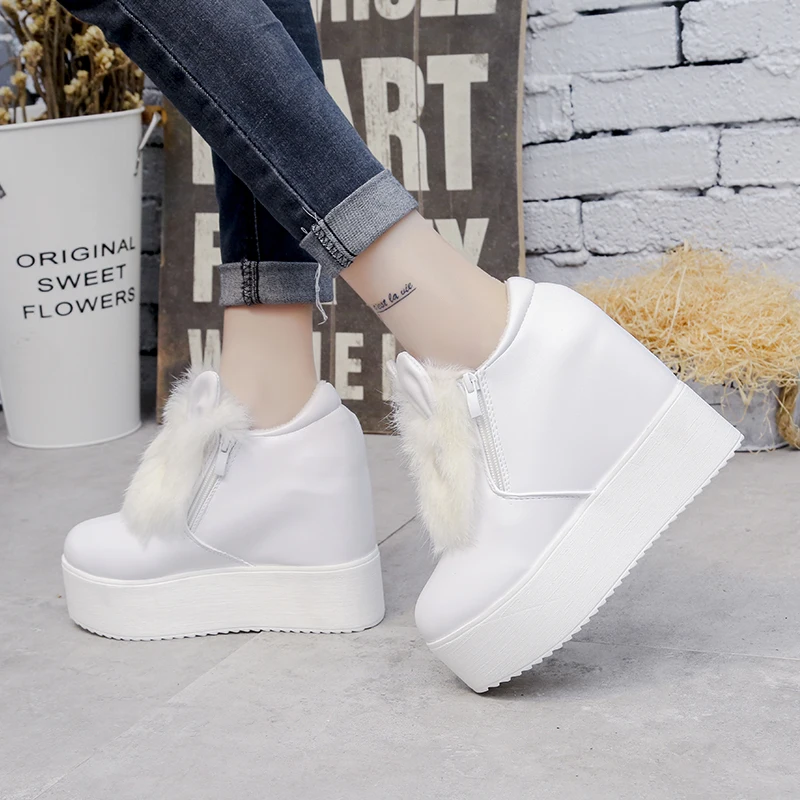 Новинка плюшевые зимние ботинки на очень высоком каблуке с кроликом