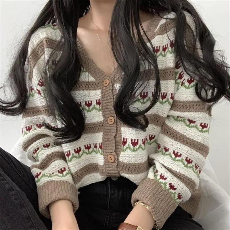 Корейский винтажный свитер с цветочным принтом кардиган женский сексуальный