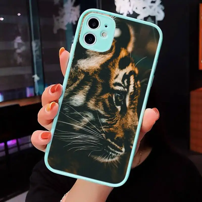

Phone Case For iPhone 12 11 Mini Pro XR XS Max 7 8 Plus X tiger Matte transparent blue Cover