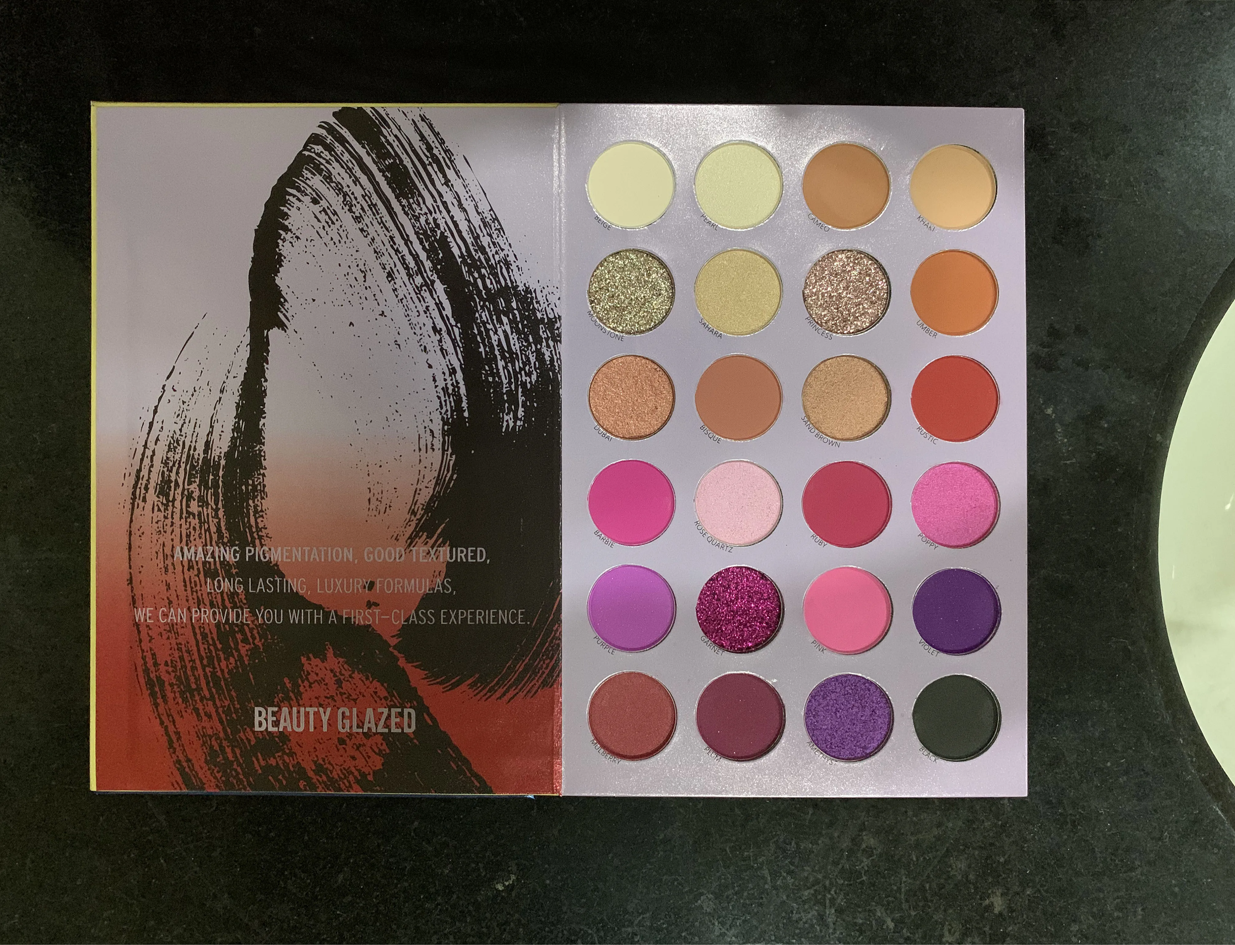 

Beauty Glazed 72 Color Pressed Powder Eyeshadow Makeup Shimmer Glitter Matte Palette Portable Super Metallic Shiny Eyeshadow