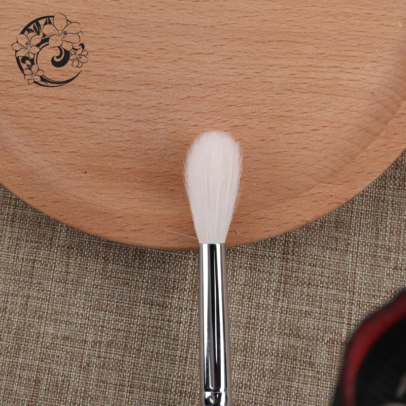 Профессиональная кисточка для теней век от бренда ENERGY кисти макияжа из козьей