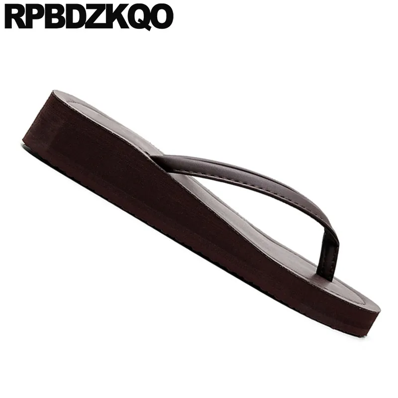 Шлепанцы на низкой танкетке Женские шлепанцы Кожаные босоножки платформе