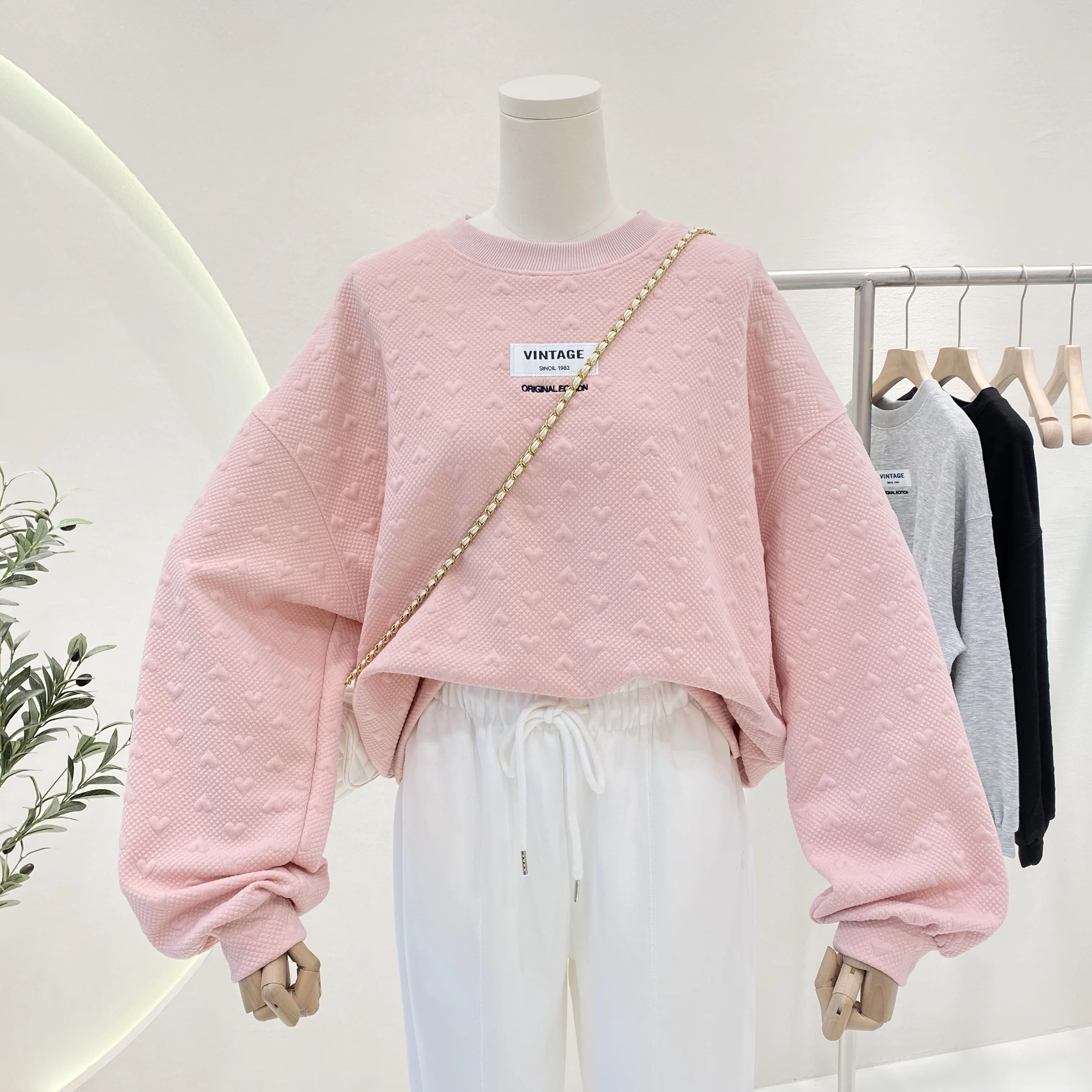 

Heart Dimensional Pattern Loose O-neck Pullovers Top Women 2021 New Autumn Pink Long Sleeve Sweatshirt All-match Students Hoodie