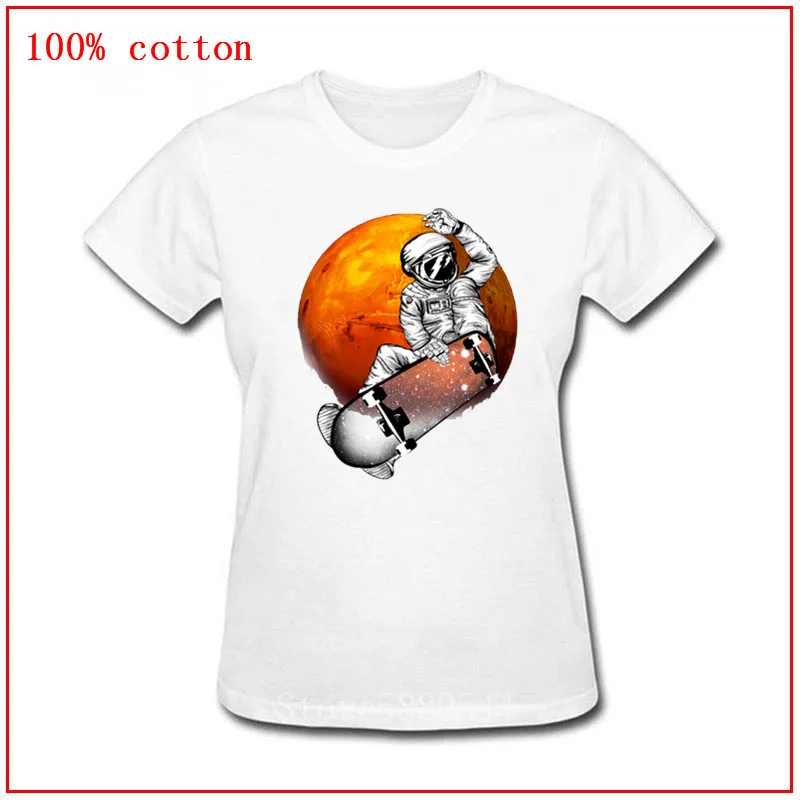 Потрясающая Летняя футболка с изображением Луны скейтборда космонавта захвата