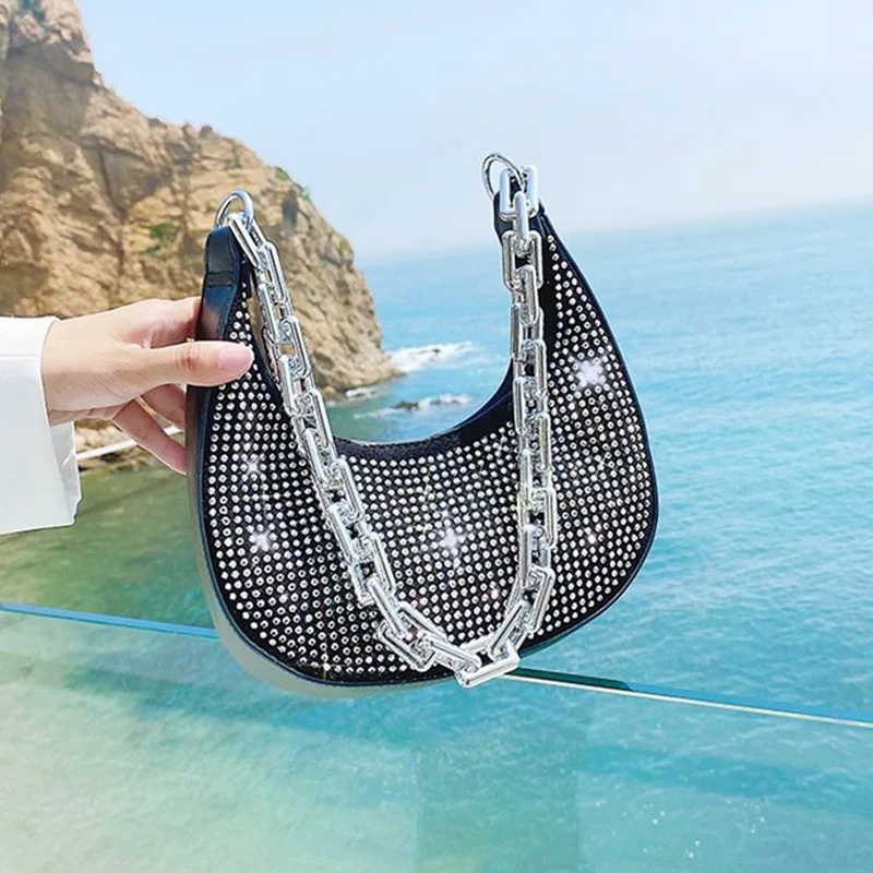 

Высококлассные портативные маленькие квадратные сумки для женщин, новая трендовая взрывобезопасная стильная дамская сумочка на ремне, про...