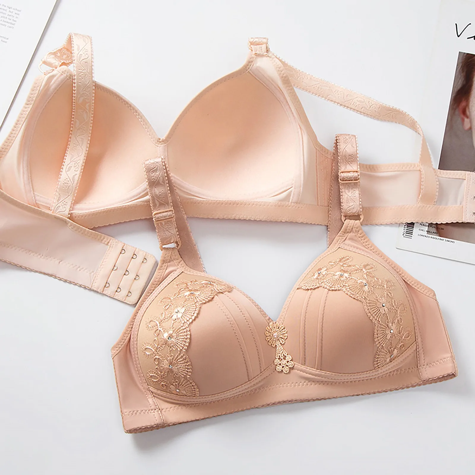 

Women's Underwear Push Up Bra Seamless Bralette Fashion Intimates Brassiere Female Sexy Erotic Lingerie Wire Free Bustier Bras