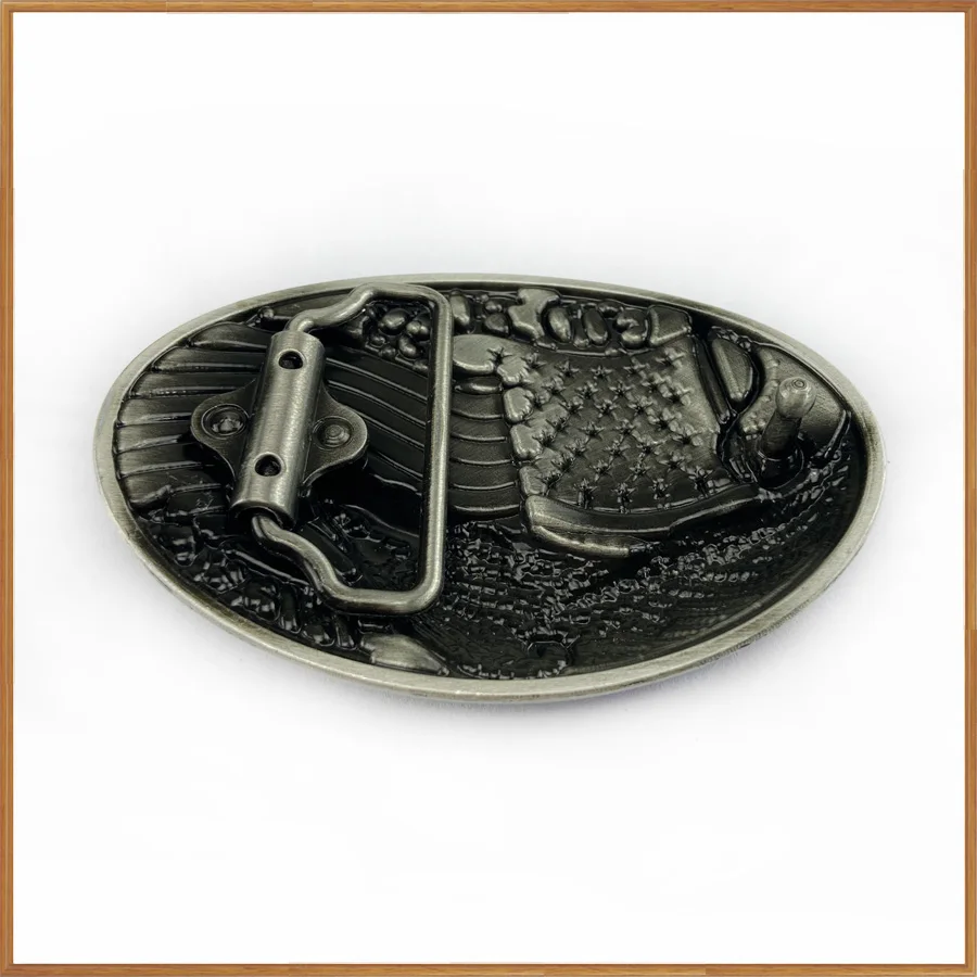 Оптовая продажа пряжек Buckleclub "Бог благословляет Америку" с орлом и флагом США для джинсов FP-03356, отделка - пьютер, для мужчин.