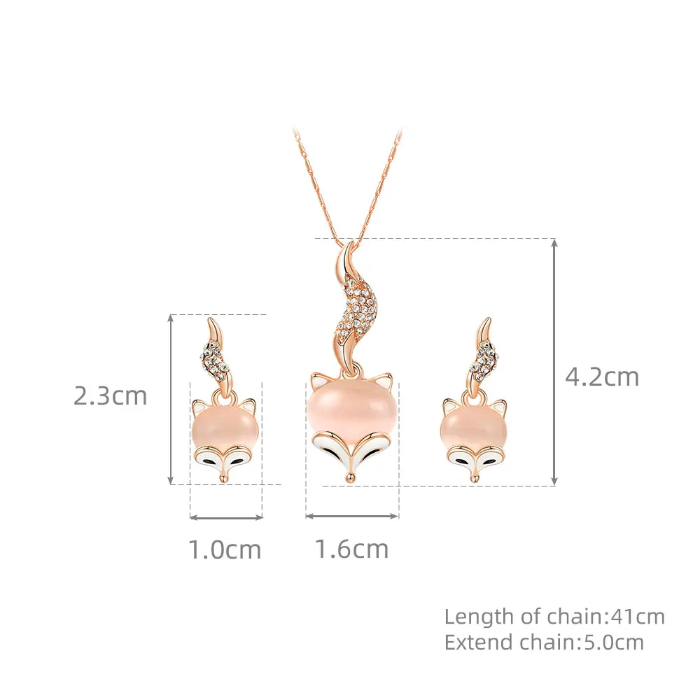 Модный комплект украшений от Viennois колье-чокер с искусственным опалом в виде лисы