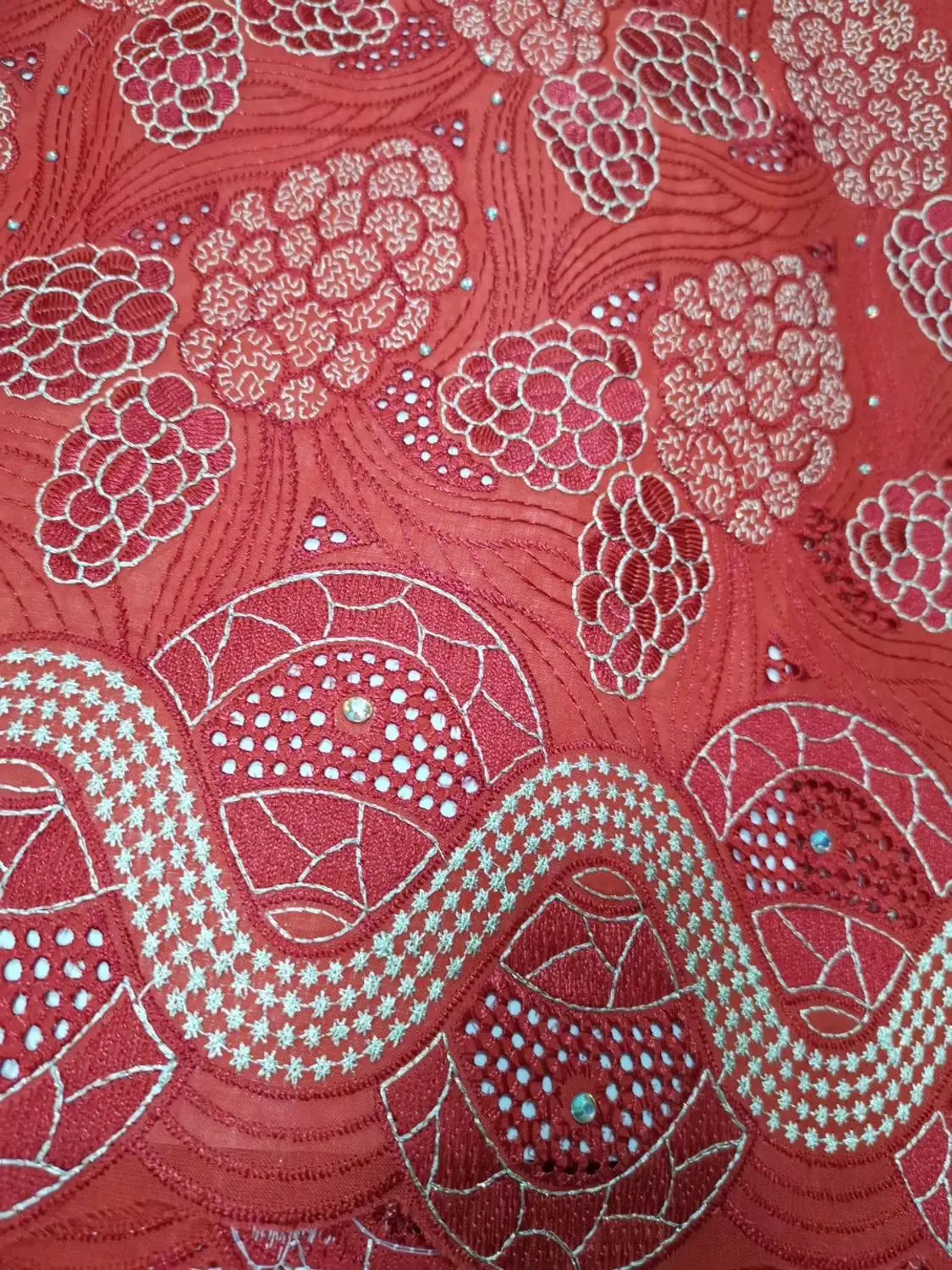 2019 новый дизайн ярко красный цвет вышивка виноградом нигерийская кружевная