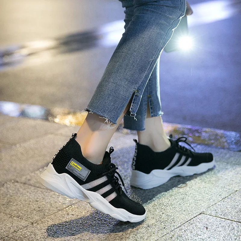 

Sneakers Women Vulcanized Shoes Breathable Ladies Solid Color Lace-up Sneakers For Female Casual Sport Shoes 2021 New Fashion