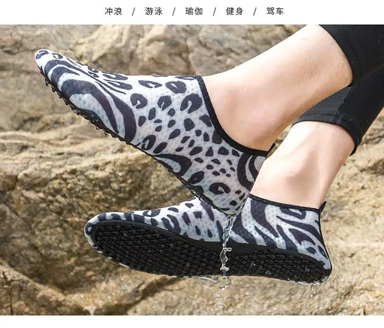 Aquashoes/мужские пляжные Тапочки большого размера для плавания; женская пляжная обувь для кемпинга; обувь для взрослых; для занятий фитнесом и йогой; нескользящие кроссовки синего цвета