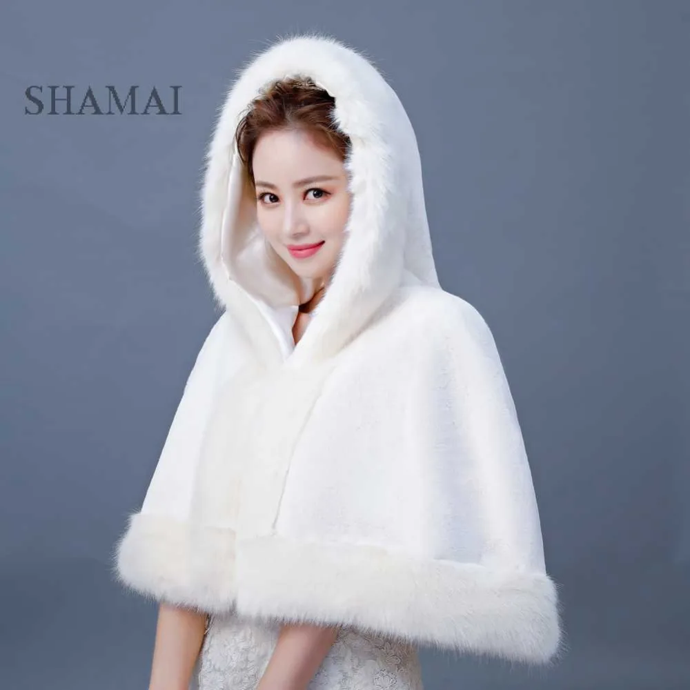 

2022 Ivory Winter Faux Fur Bridal Jacket Warm Boleros Luxurious Wedding Bride Wraps Cape Wedding Jacket With Hat