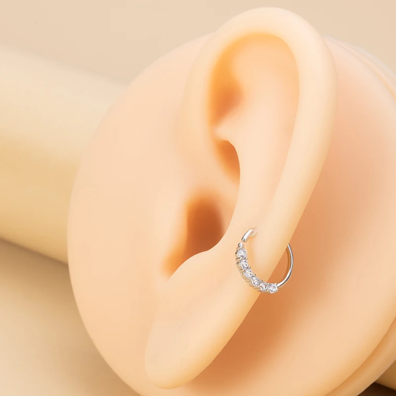 Кольцо женское с цирконом ювелирное изделие отделкой для перегородки ноздрей