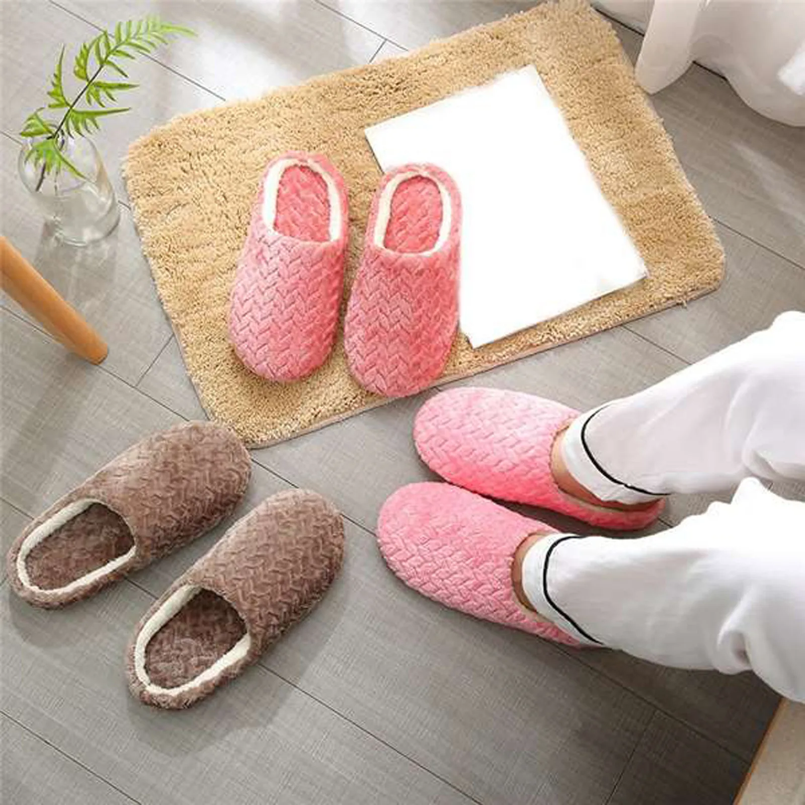 

Soft Plush Cotton Cute Slippers Shoes Couple Unisex Non-slip Floor Indoor Home Furry Slippers Women Shoes For Bedroom