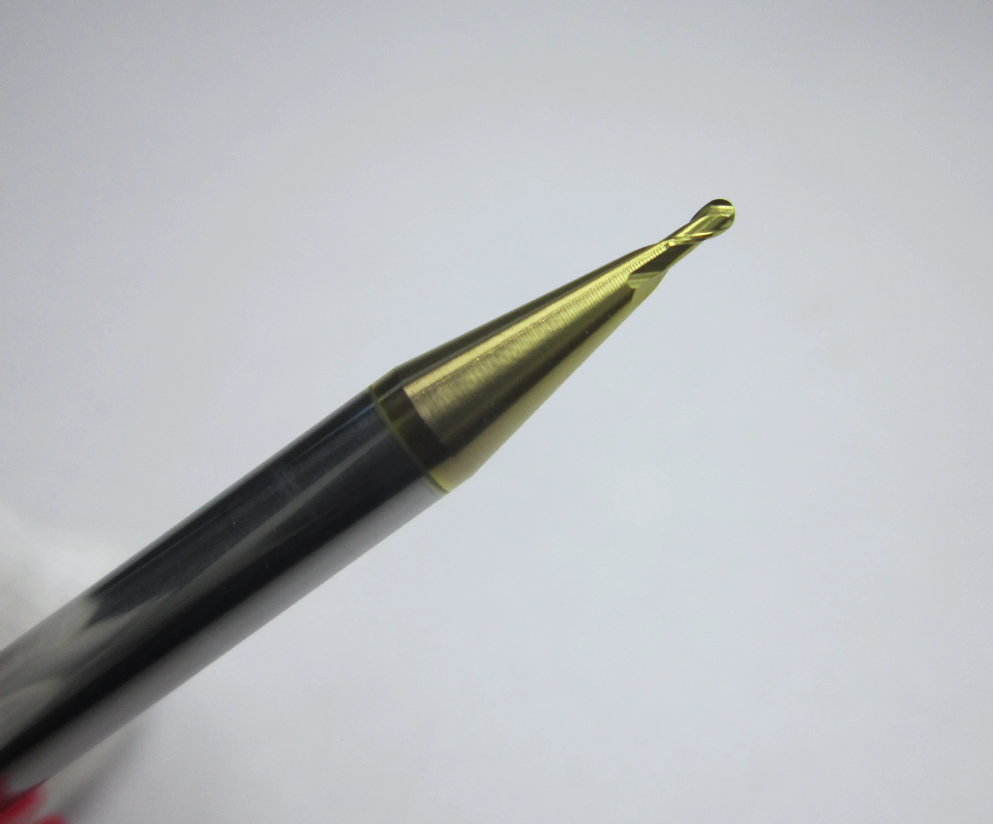 1 шт. HRC62 карбида со сферическим концом измельчители для нержавеющая сталь радиус