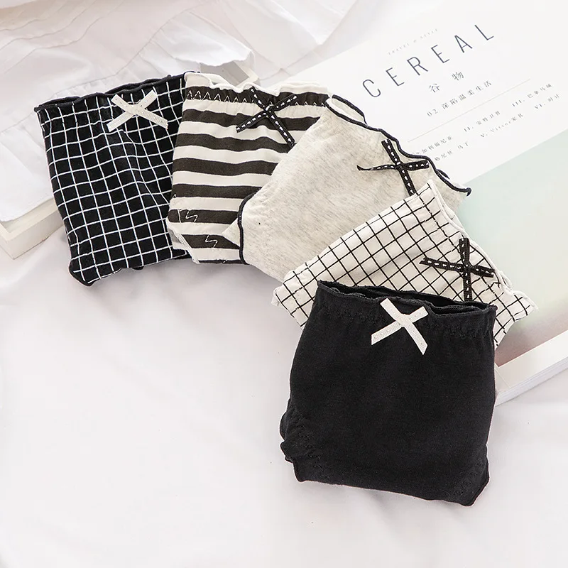 

Sexy Japanese Black Panties Ladies Cotton Seamless Panties Fashion Ladies Wooden Ears Cute Simple Panties Female Underwear