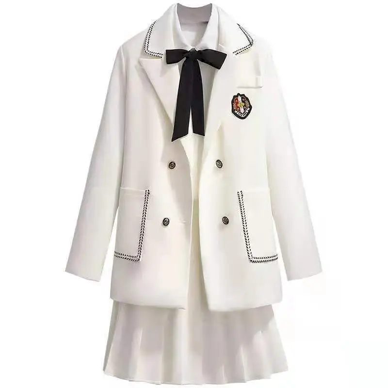 

Женский костюм с юбкой и галстуком-бабочкой, с завышенной талией