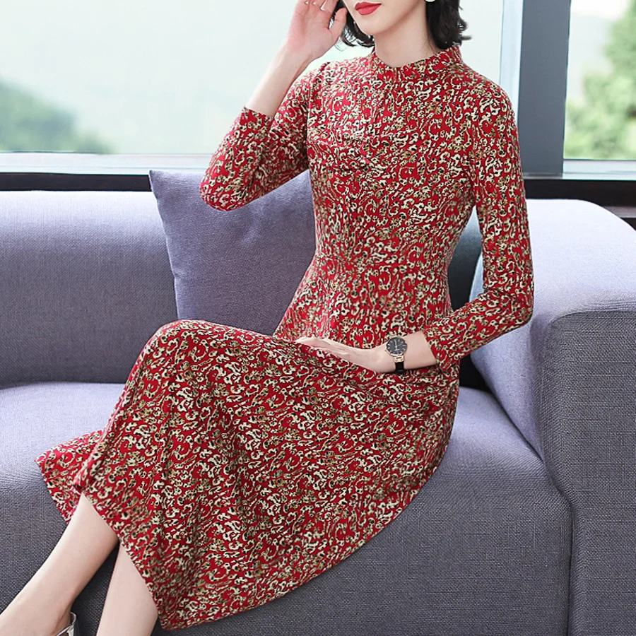 Женское винтажное красное платье миди с принтом осенне зимнее большого размера