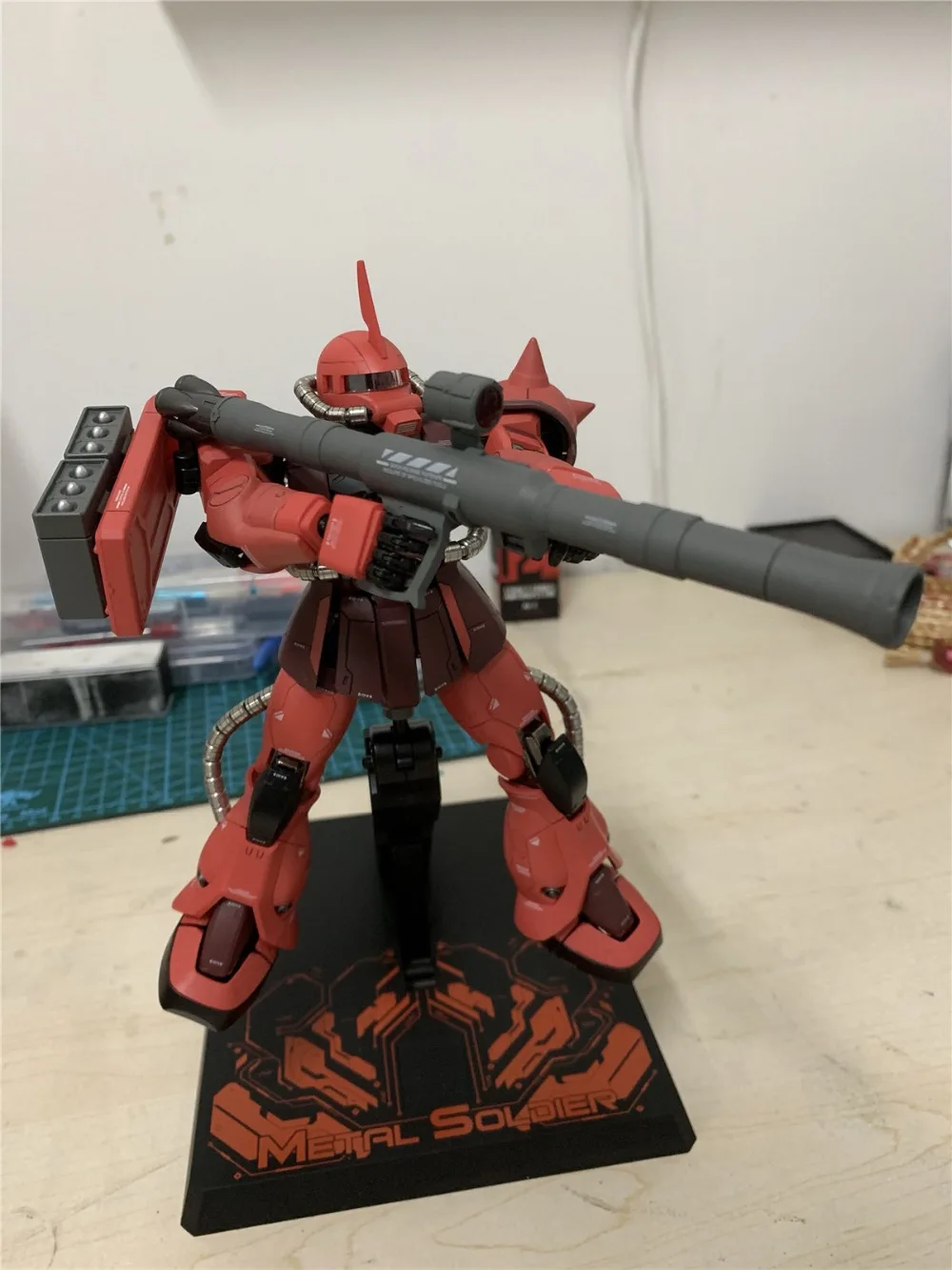 Металлический солдат MS 02 MB MG 1/100 Zaku Char Red gunдамская металлическая Готовая модель DM023
