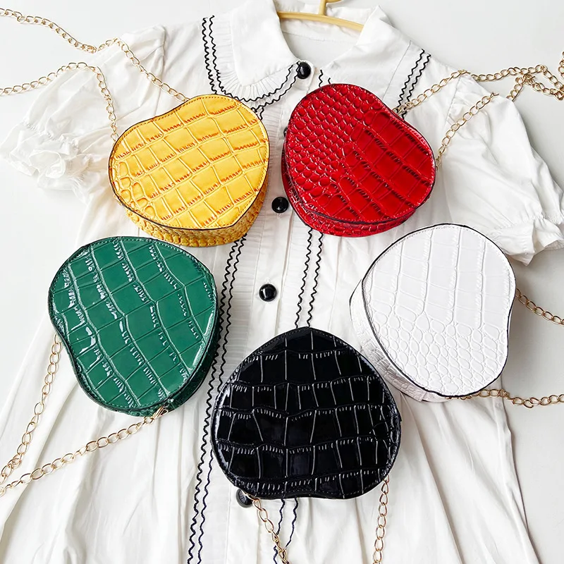 

2021 Spring And Summer Korean Version Of Animal Print Heart-shaped Chain Candy Color Small Square Bag Shoulder Diagonal