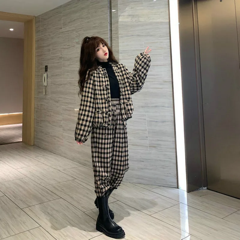 Комплект из двух предметов застежка-лягушка в клетку утепленный Осень-зима |