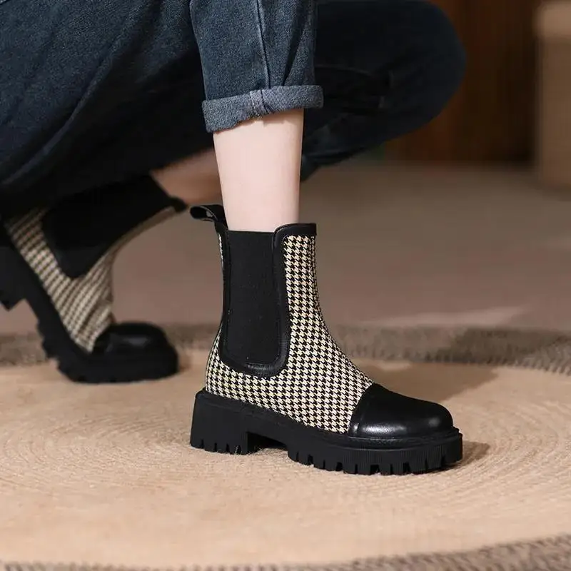 

Botas Retro de alta calidad para mujer, botines cortos de tela de algodón y cuero partido, a la moda, color negro y marrón,2021