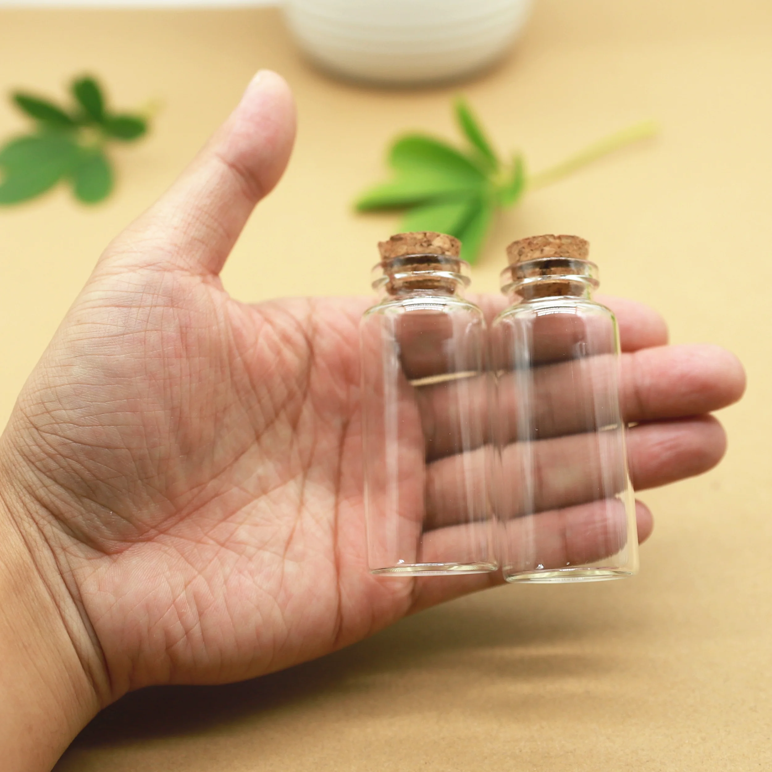 

24pcs/Lot 30ml 30*70mm Corks Glass Bottles Stopper Crafts Jars Cork Mini Transparent Empty DIY Small Glass Practical Vial Bottle