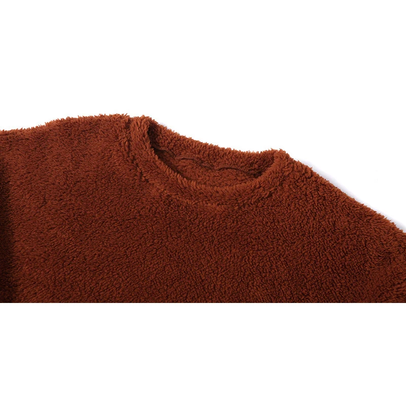 Белый коричневый пушистый комплект из двух предметов топы с круглым вырезом и