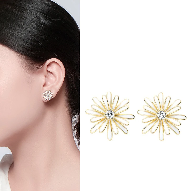 Новое поступление женские классические серьги гвоздики с цветами простая белая