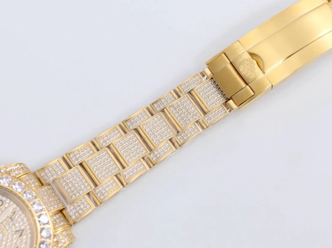 

Luxury Brand New 18K Yellow Gold Men Automatic Mechanical Stainless Steel Sapphire ETA2813 Full Iced Diamond Arabic Number Watch