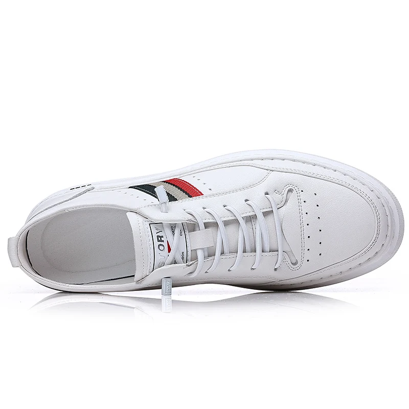 Murah Sepatu Kulit Tren Baru 2021 Untuk Pria Sepatu Merek Kasual Putih Sneakers Kasual Modis Remaja Populer Sneakers Berenda Dapat Dipakai