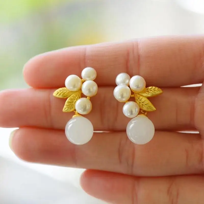 

New Hetian White Jade Freshwater Pearl Ball Beads Stud Earrings 925 Sterling Silver Full Body Silver Gentle and Elegant Gift