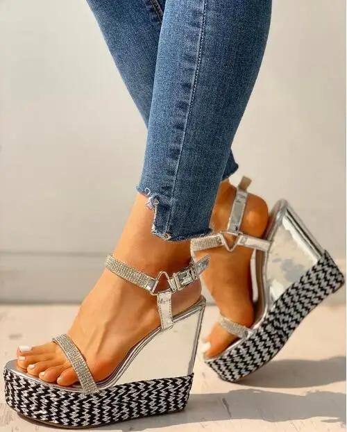 Женские босоножки в стиле ретро с открытым носком на платформе до щиколотки