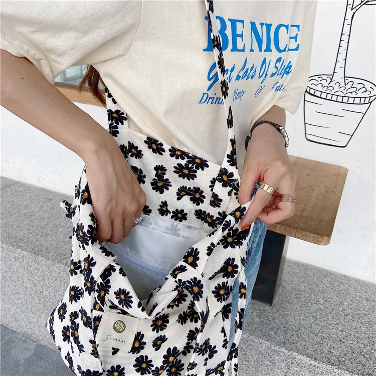 

Vintage Corduroy Small Daisy Shoulder Bag for Women New Drawstring Ladies Large Shopping Lunch Bag Girls Student Travel Handbags