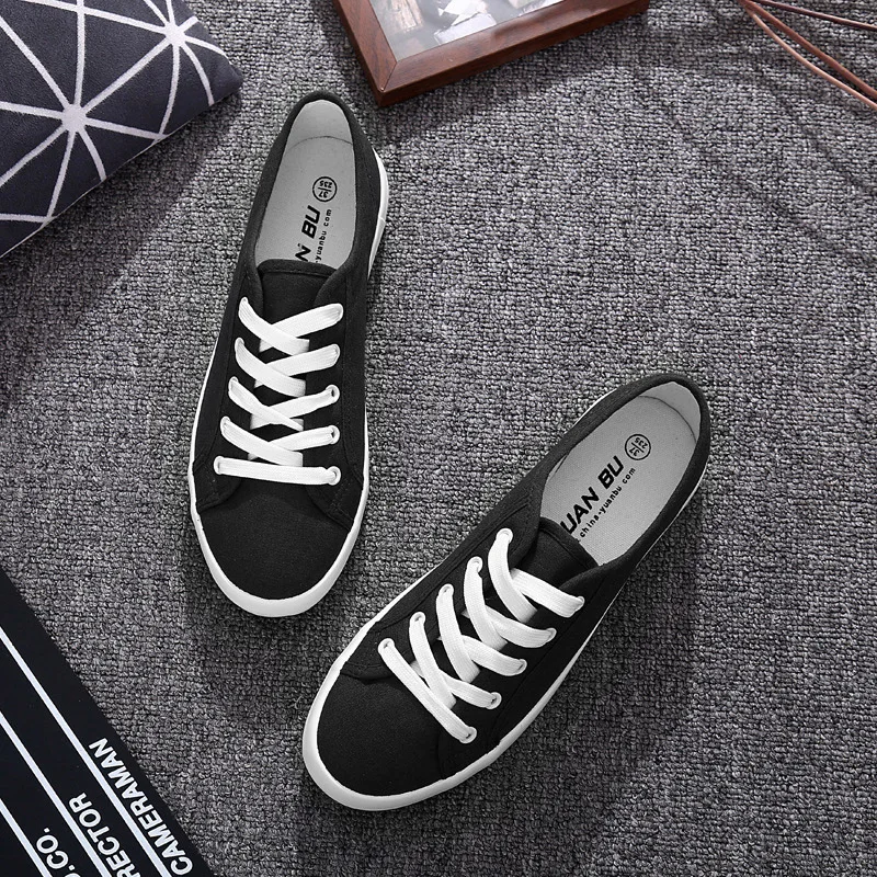 2021 New Womens Shoes Canvas Solid Breathable Low-cut Lace-up Plus Size 44 Sneakers Women High Quality Flats Shoes Woman
