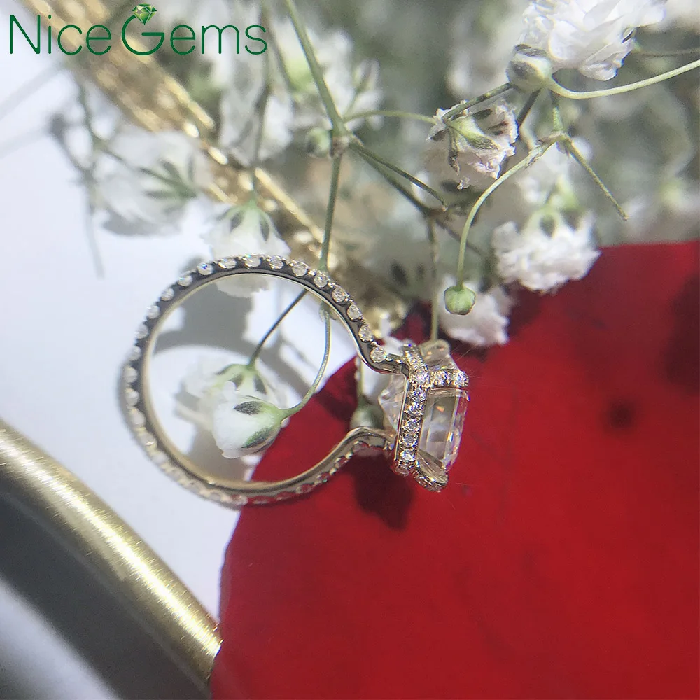 NiceGems Твердое 18K желтое золото в центре 10x8 мм 3.8ctw изумруд огранка Moissanite