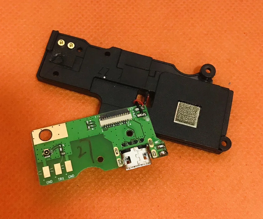 Б/у оригинальная зарядная плата с USB разъемом + Громкий динамик для ZOJI Z7 MTK6737