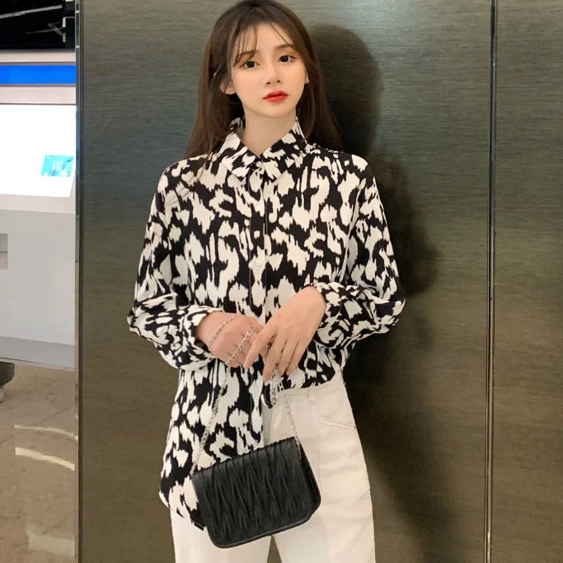 

Women Long-sleeved Shirt Spring Autumn Thin Fashion Casual Milk Pattern Turn Down Collar Shirt Design Chic