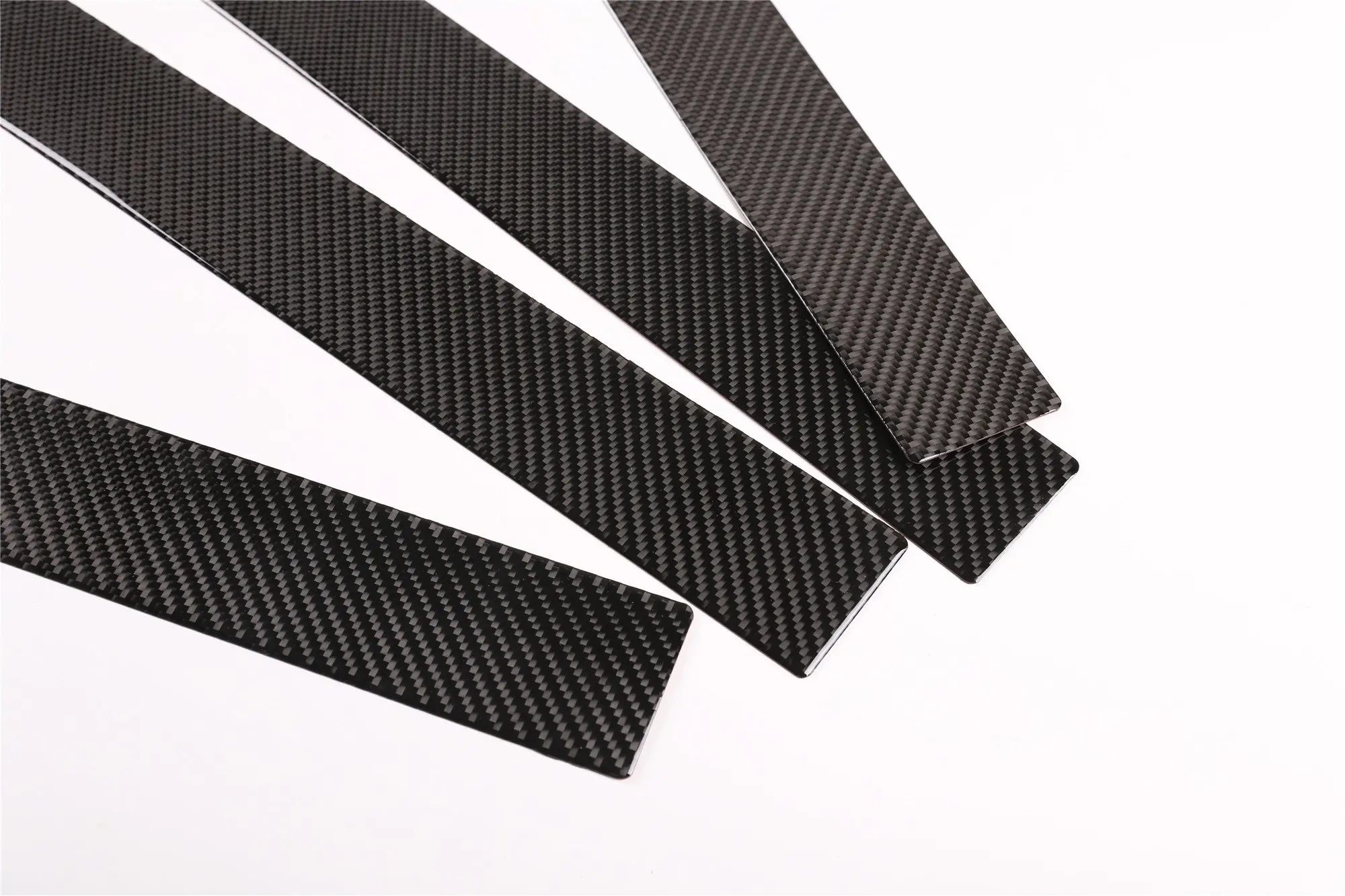 

Soft Carbon Fiber Exterior Door Sill Scuff Plate Panel Decorative Trim Cover Kit For Toyota Tacoma 2016-2020 Auto Accessories